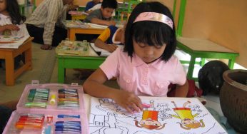 Inilah Manfaat Aktivitas Melukis Bagi Emosi Anak